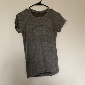 Lululemon swiftly tech short sleeve shirt